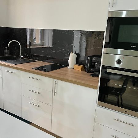 Appartement Luxe Jaune Saint-Etienne  Kültér fotó