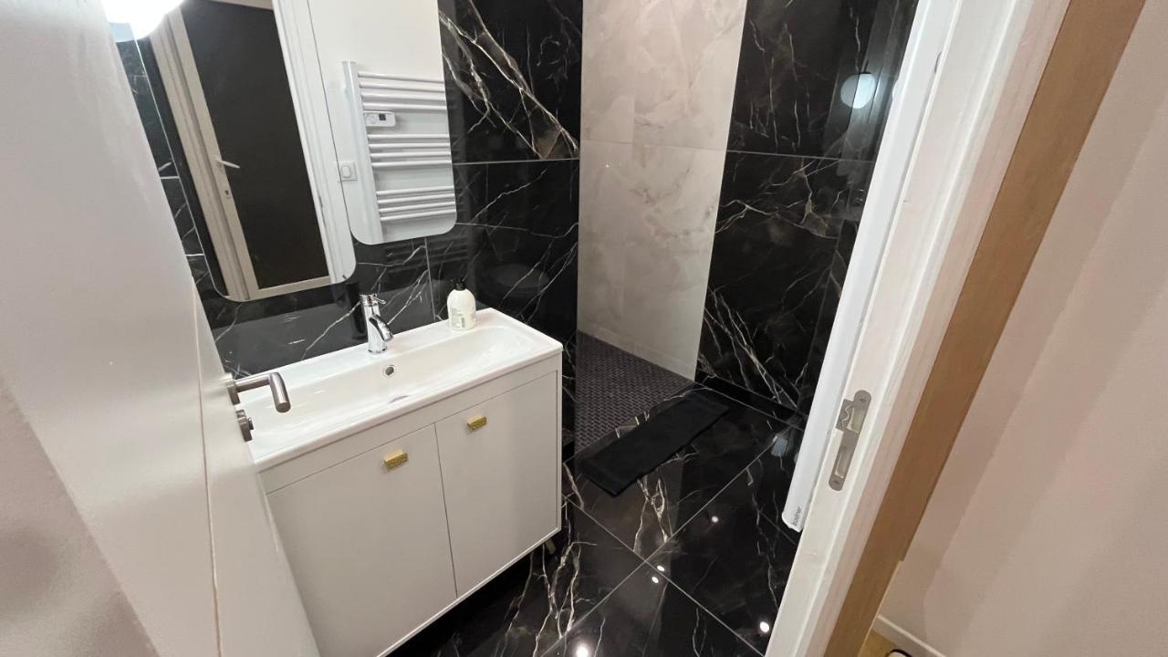 Appartement Luxe Jaune Saint-Etienne  Kültér fotó